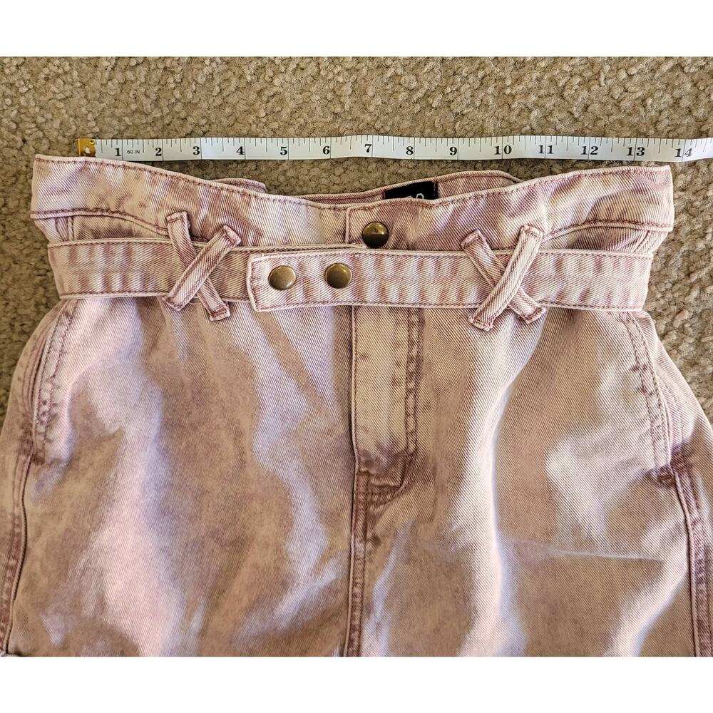 Urban Outfitters‎ BDG Women's High Rise Paperbag Belted Cora Shorts. Size 26 - Picture 7 of 9